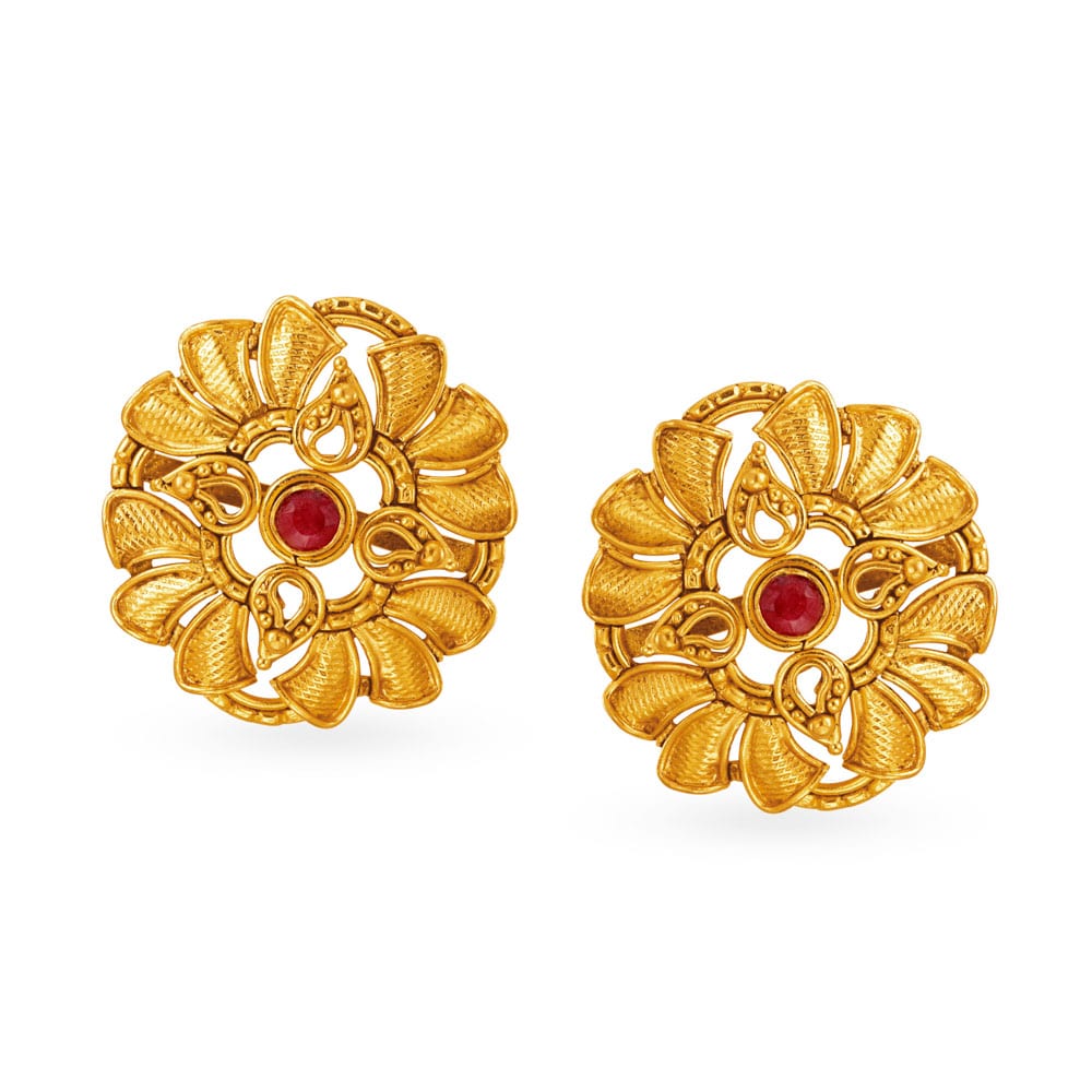 Women Gold Earrings - Buy Women Gold Earrings online in India